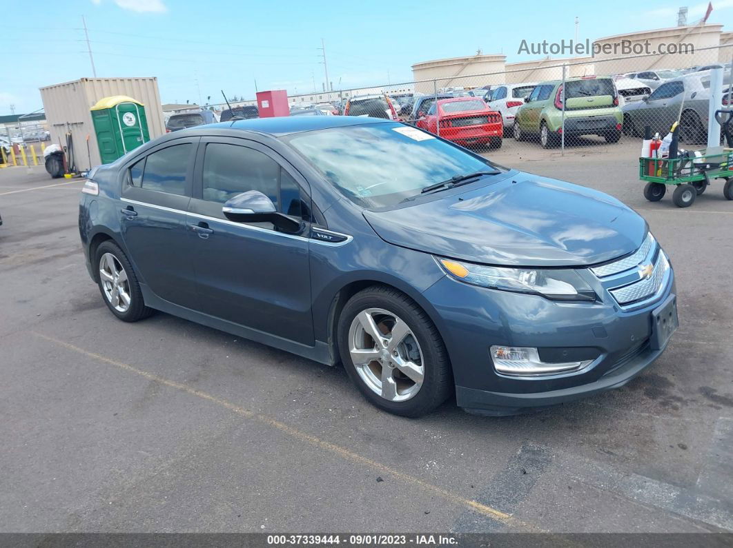 2013 Chevrolet Volt   Серый vin: 1G1RB6E46DU144739