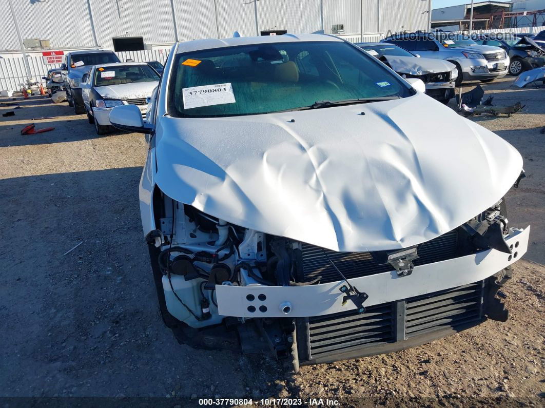 2017 Chevrolet Volt Premier White vin: 1G1RB6S55HU209437