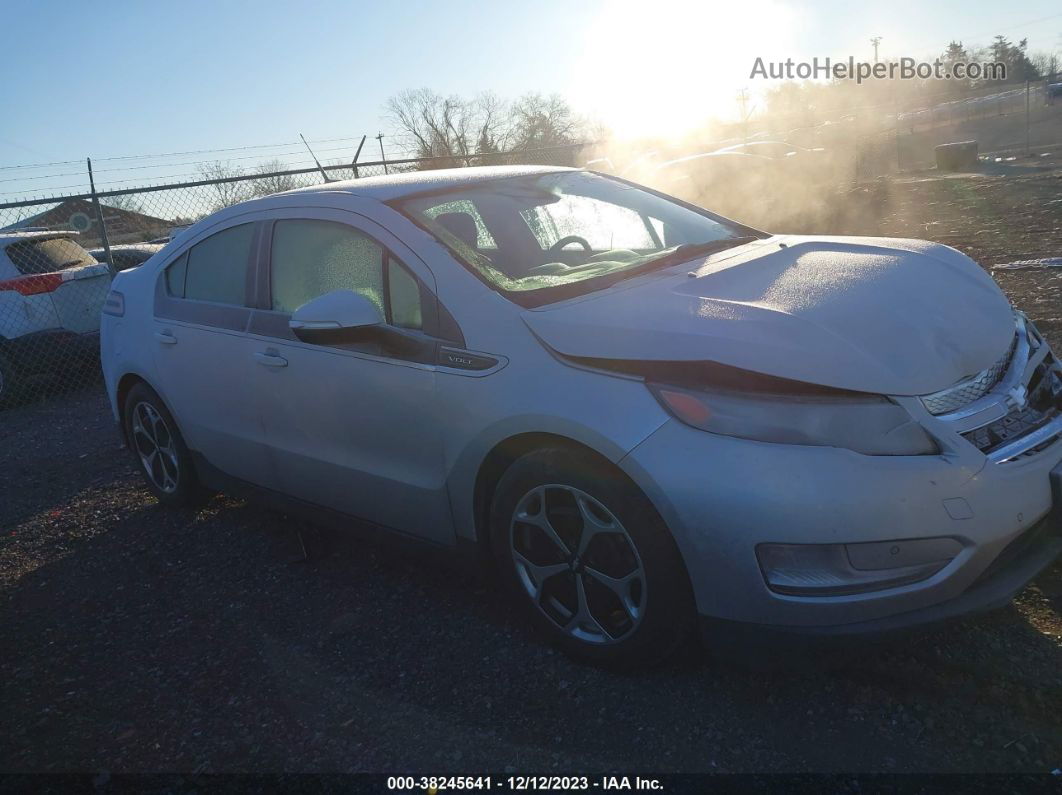 2013 Chevrolet Volt   Silver vin: 1G1RD6E42DU114521