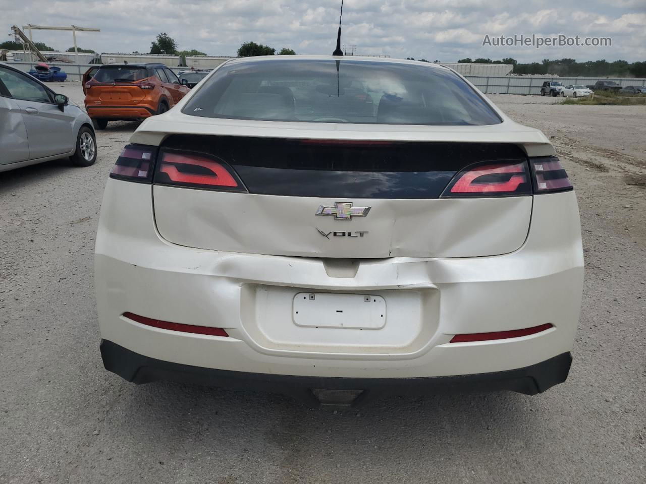 2013 Chevrolet Volt  White vin: 1G1RD6E42DU143484