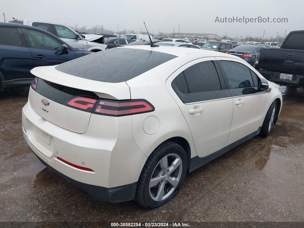 2013 Chevrolet Volt   White vin: 1G1RD6E43DU106850