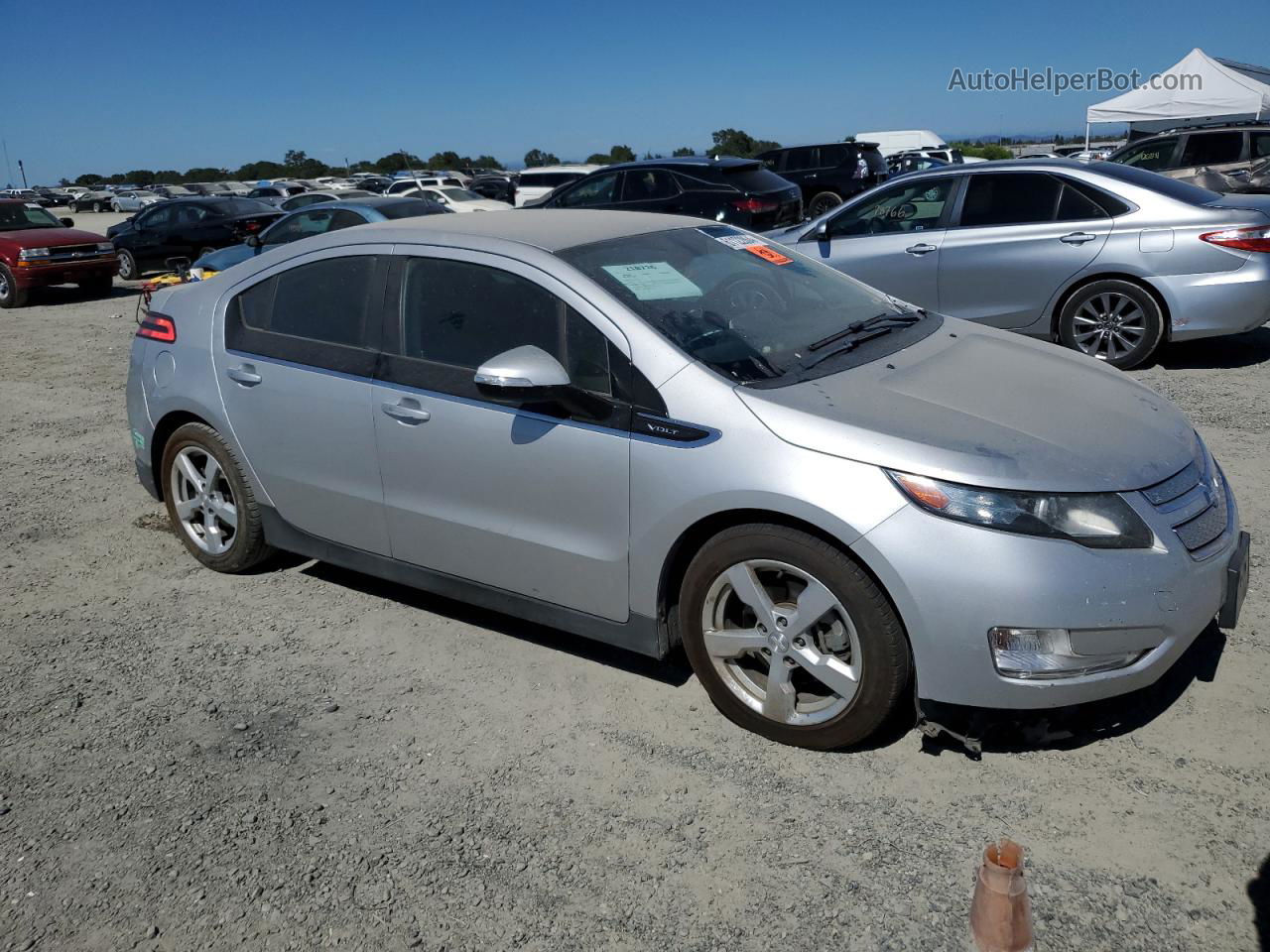 2013 Chevrolet Volt  Серебряный vin: 1G1RE6E45DU137417