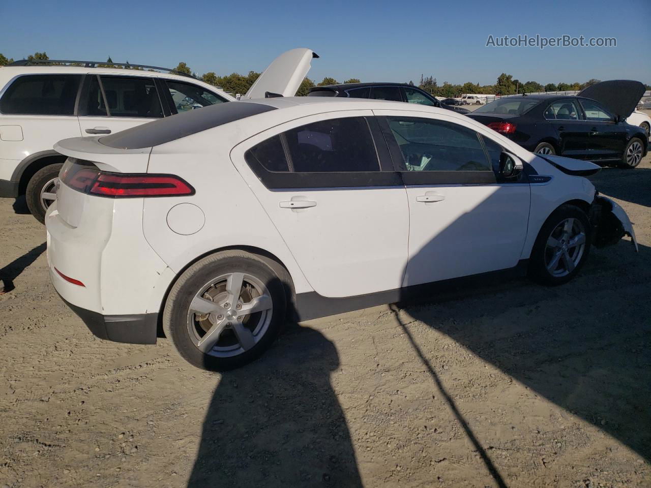 2013 Chevrolet Volt  White vin: 1G1RE6E48DU143048