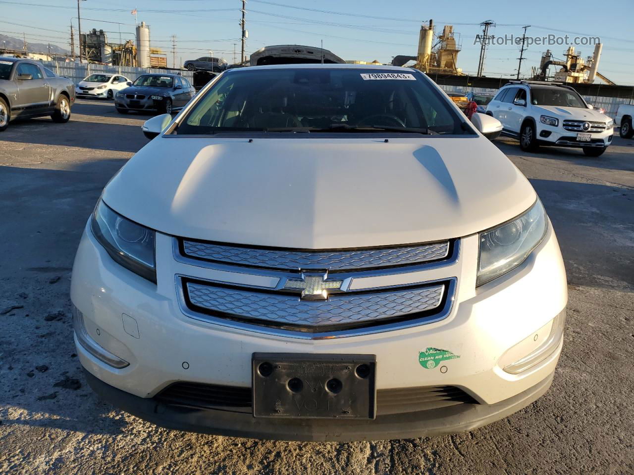 2013 Chevrolet Volt  White vin: 1G1RH6E40DU130043