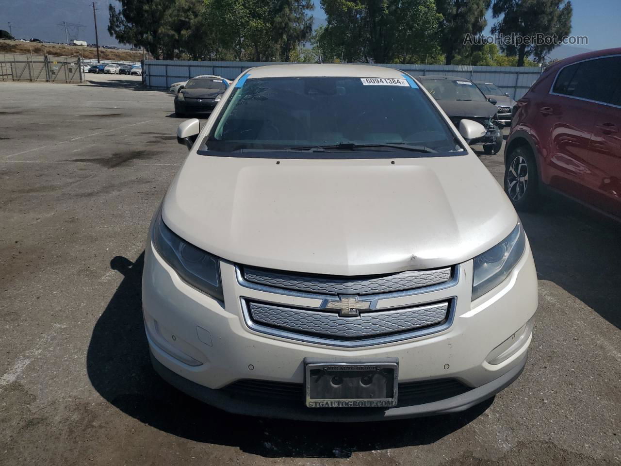 2013 Chevrolet Volt  White vin: 1G1RH6E41DU147174