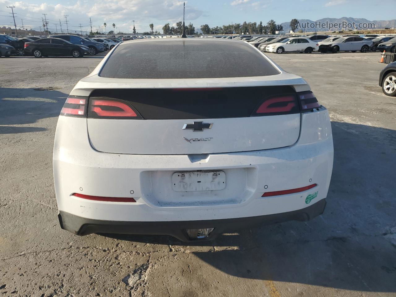 2013 Chevrolet Volt  White vin: 1G1RH6E41DU149961