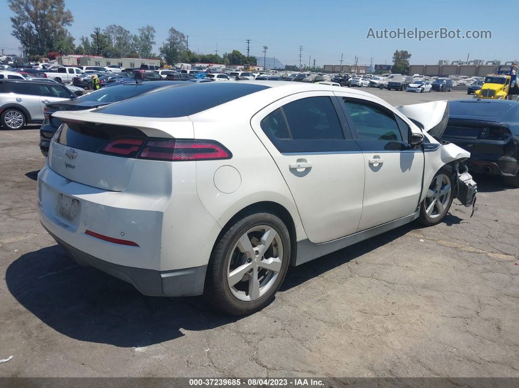 2013 Chevrolet Volt   White vin: 1G1RH6E45DU131785