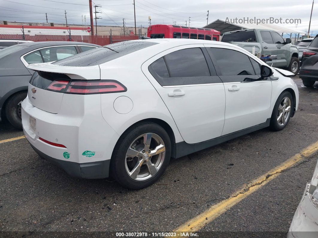 2013 Chevrolet Volt   White vin: 1G1RH6E45DU138140