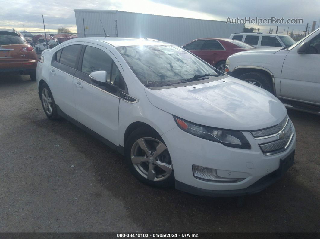 2013 Chevrolet Volt   White vin: 1G1RH6E49DU126900