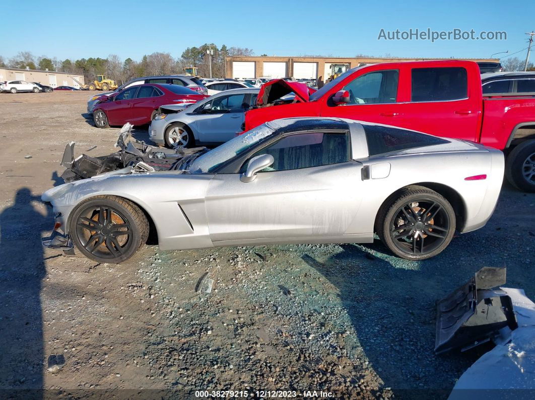 2006 Chevrolet Corvette   Silver vin: 1G1YY25U365104702