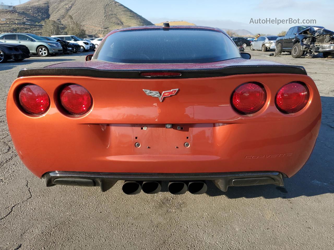 2006 Chevrolet Corvette  Оранжевый vin: 1G1YY25U465112839