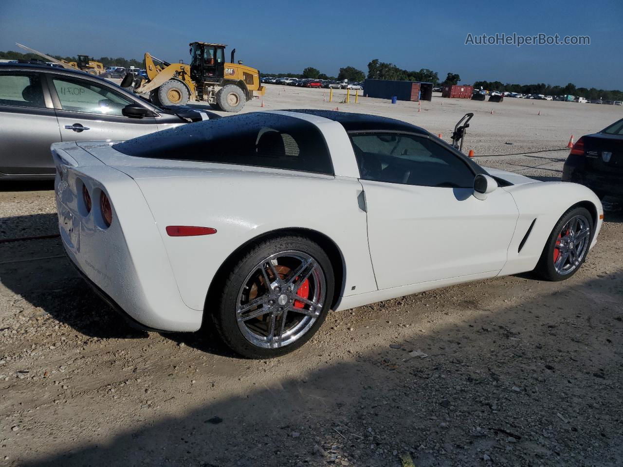 2006 Chevrolet Corvette  White vin: 1G1YY26U265120971