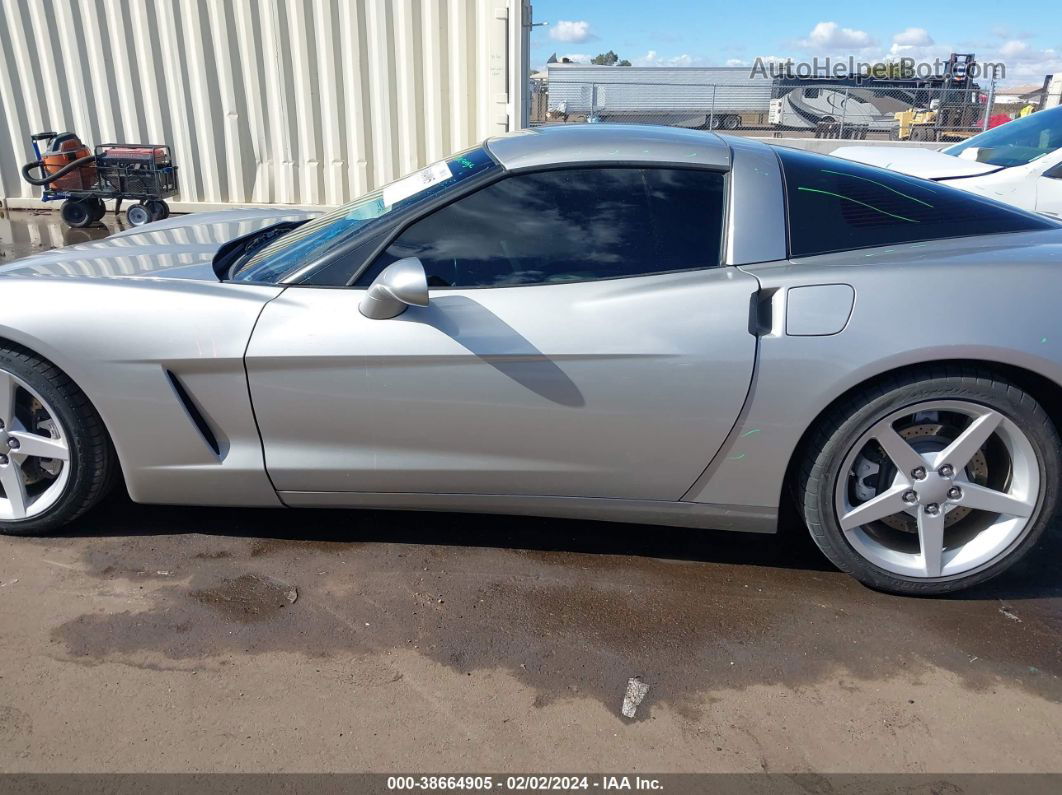 2006 Chevrolet Corvette Silver vin: 1G1YY26U365128819