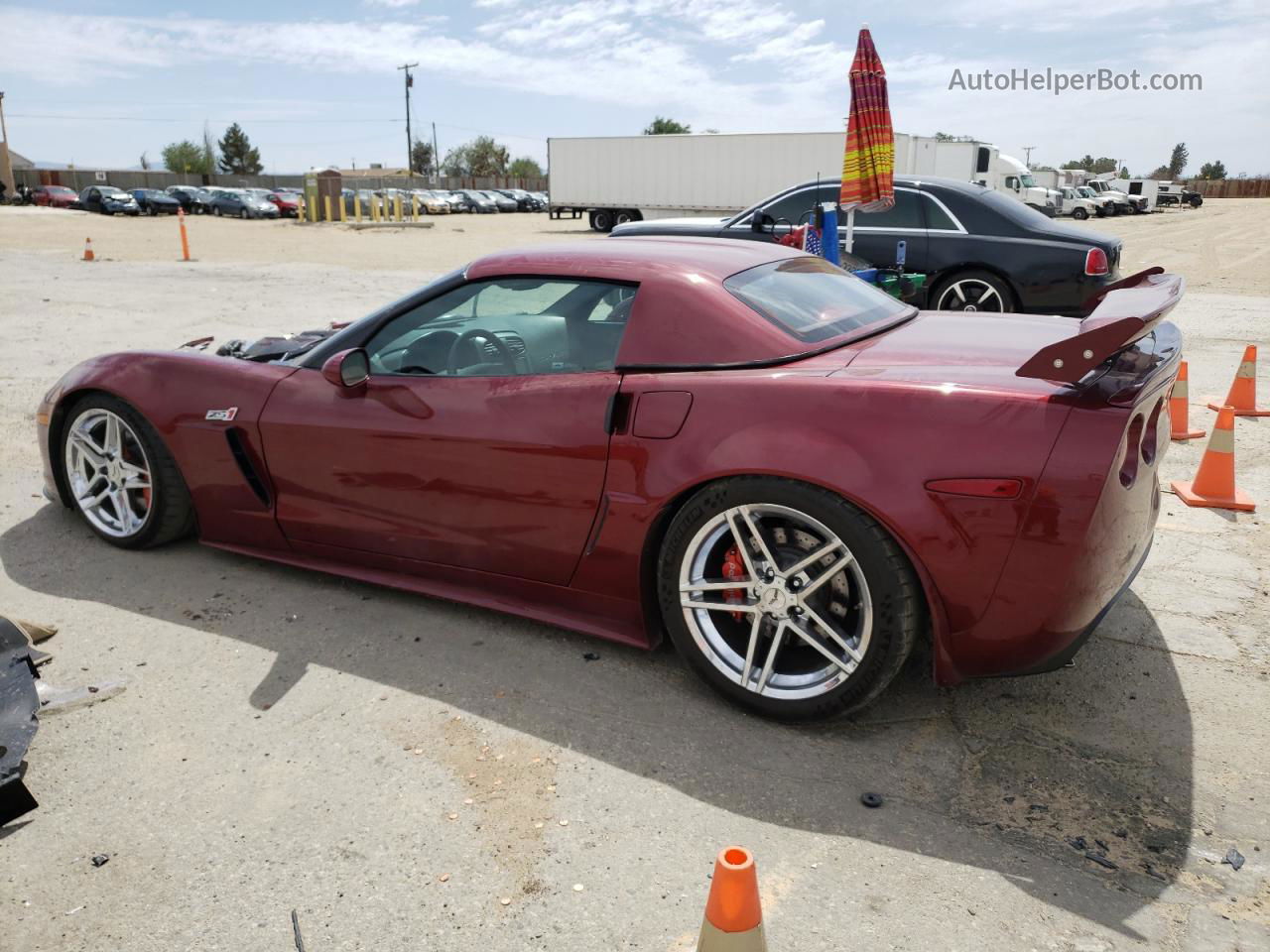 2006 Chevrolet Corvette  Темно-бордовый vin: 1G1YY36U465112747