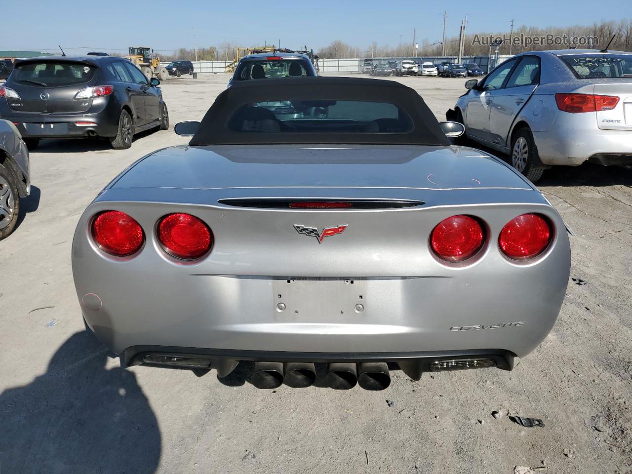 2006 Chevrolet Corvette  Silver vin: 1G1YY36U765112774