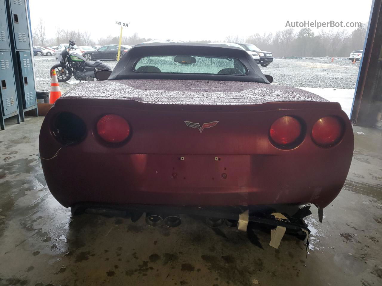 2006 Chevrolet Corvette  Burgundy vin: 1G1YY36UX65119394