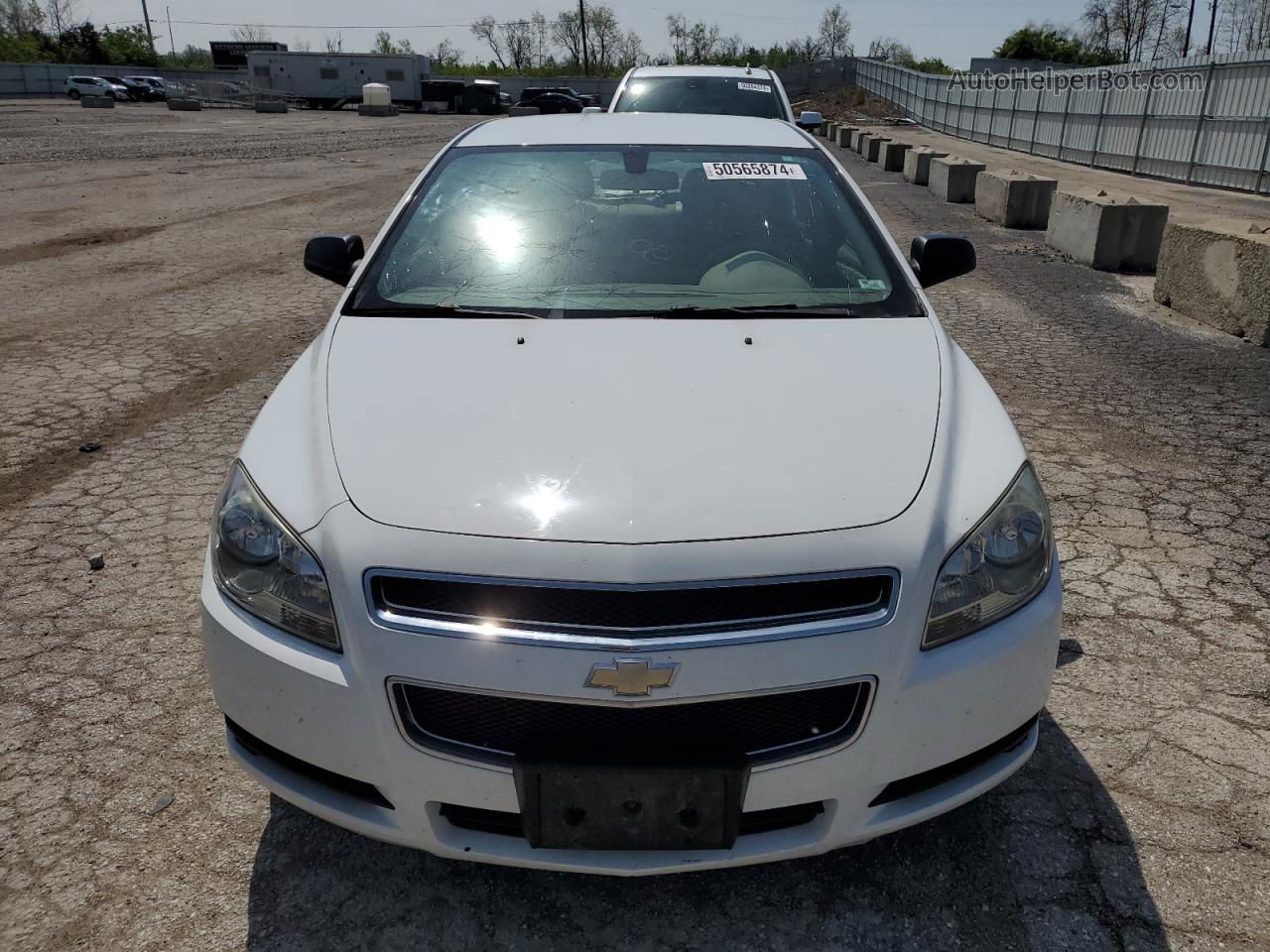 2012 Chevrolet Malibu Ls Белый vin: 1G1ZA5EU8CF398422