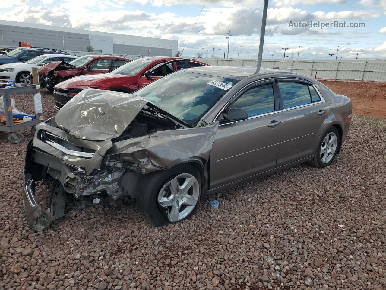 2012 Chevrolet Malibu Ls Серебряный vin: 1G1ZB5E00CF199262