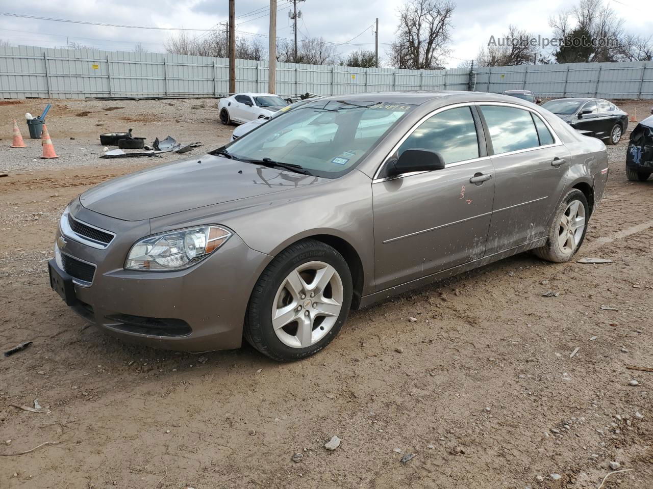 2012 Chevrolet Malibu Ls Желто-коричневый vin: 1G1ZB5E03CF236854