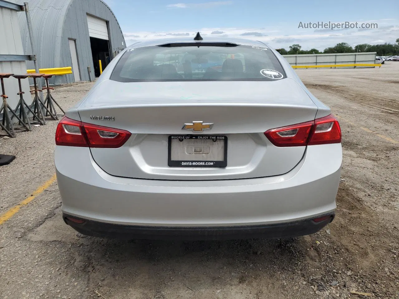 2017 Chevrolet Malibu Ls Silver vin: 1G1ZB5ST2HF276722