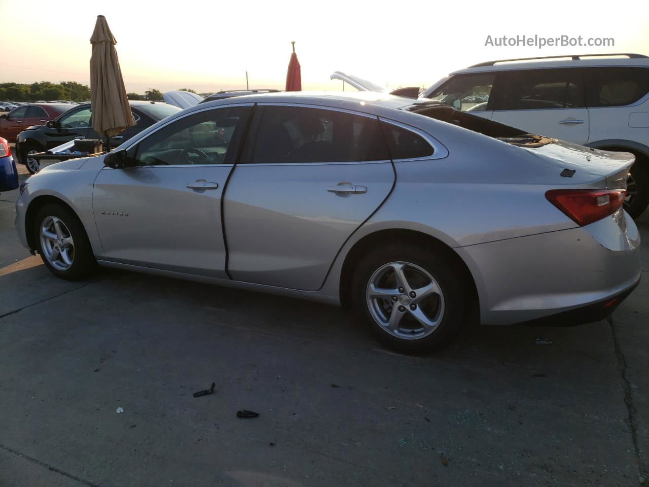 2018 Chevrolet Malibu Ls Silver vin: 1G1ZB5ST2JF292022