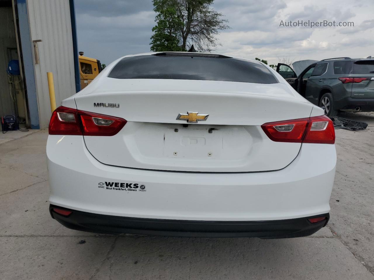 2017 Chevrolet Malibu Ls Белый vin: 1G1ZB5ST9HF292528