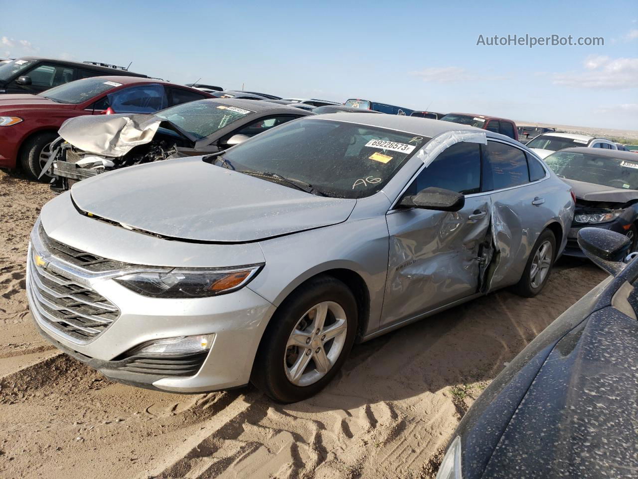 2021 Chevrolet Malibu Ls Серебряный vin: 1G1ZC5ST4MF081910