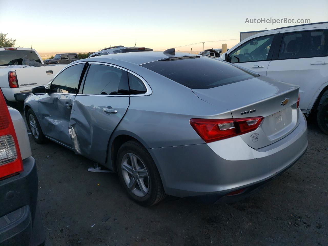 2021 Chevrolet Malibu Ls Silver vin: 1G1ZC5ST4MF081910