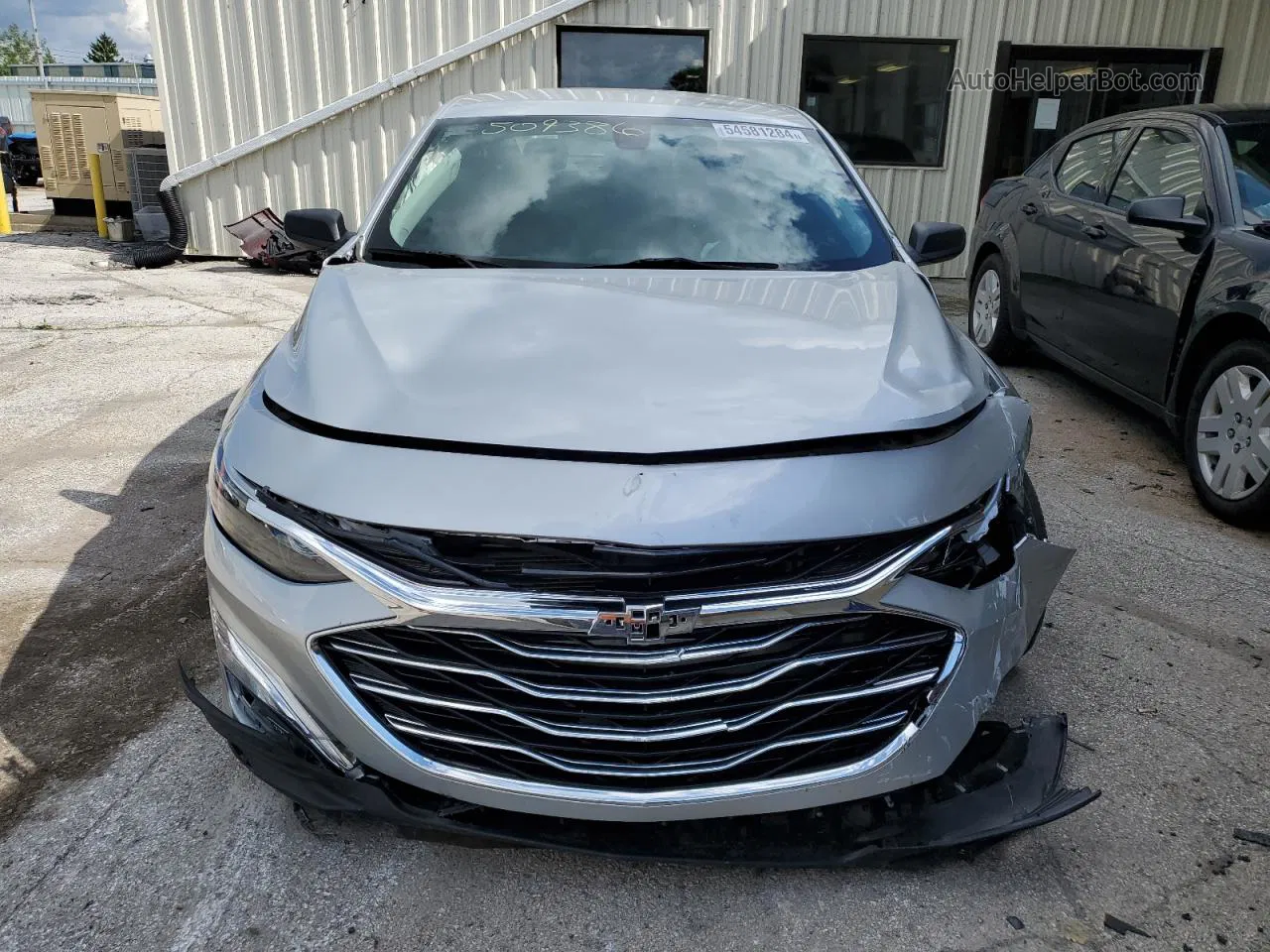 2021 Chevrolet Malibu Ls Серебряный vin: 1G1ZC5ST5MF039925