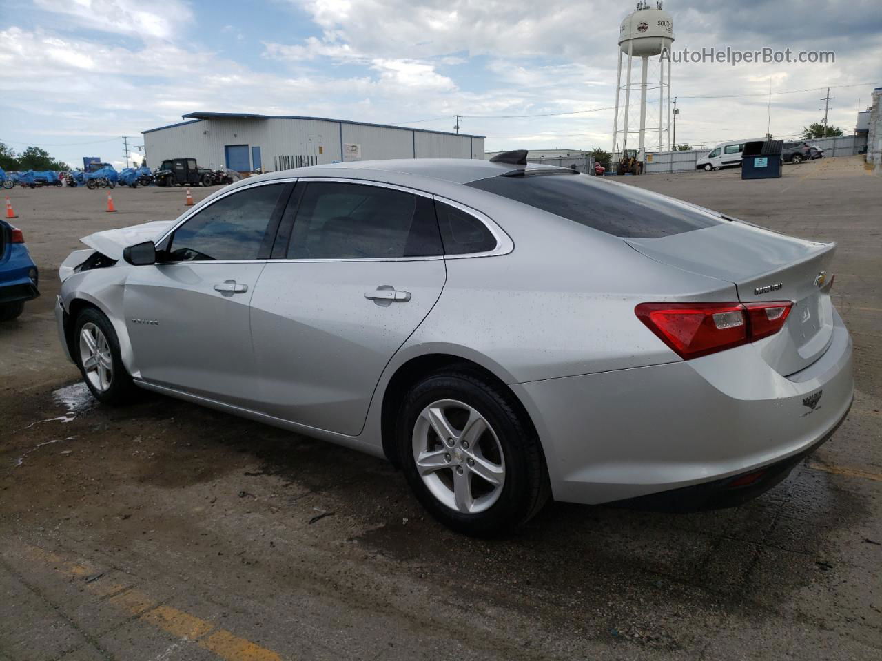 2018 Chevrolet Malibu Ls Серебряный vin: 1G1ZC5ST9JF119191