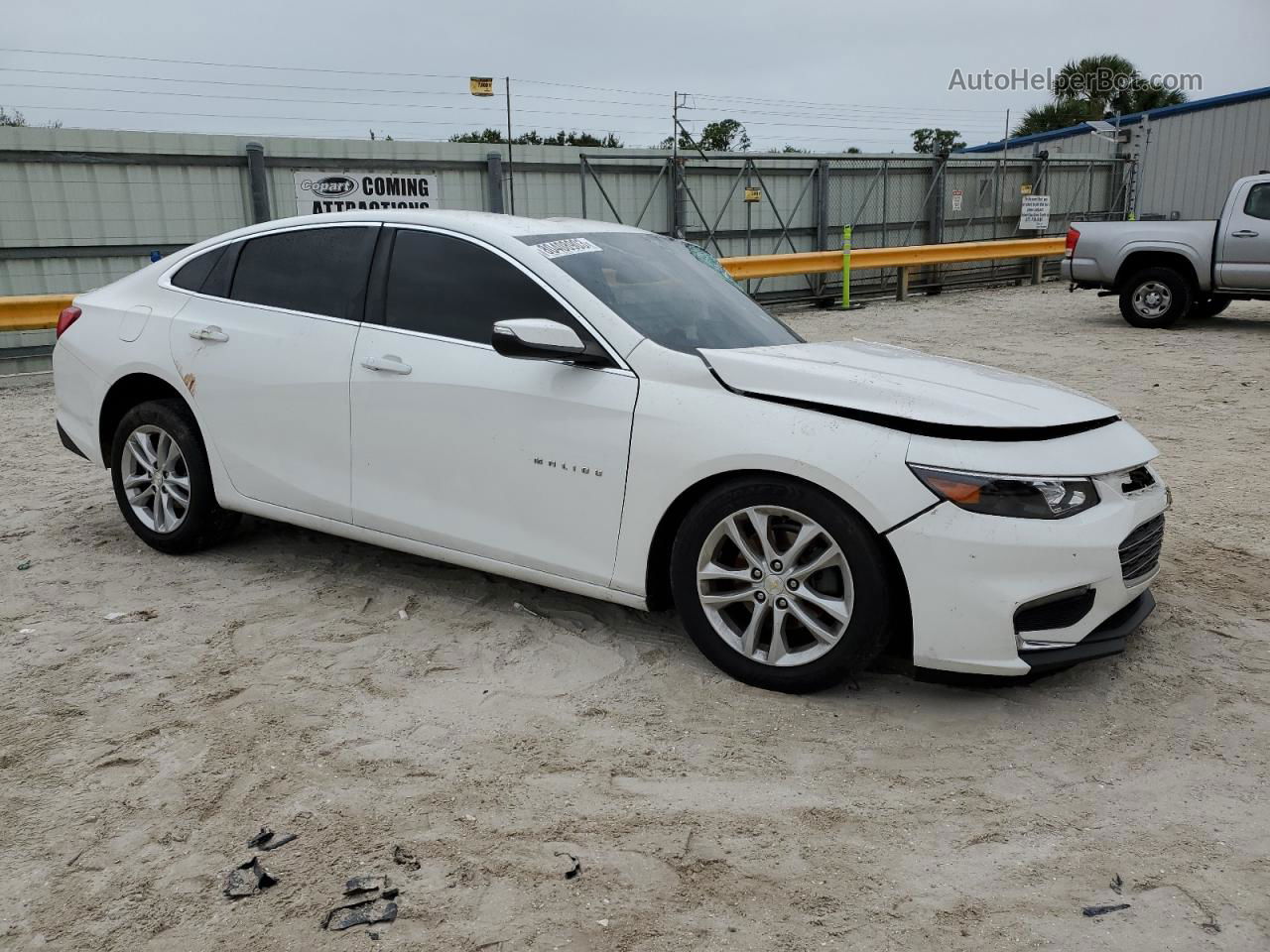 2018 Chevrolet Malibu Lt White vin: 1G1ZD5ST0JF116404