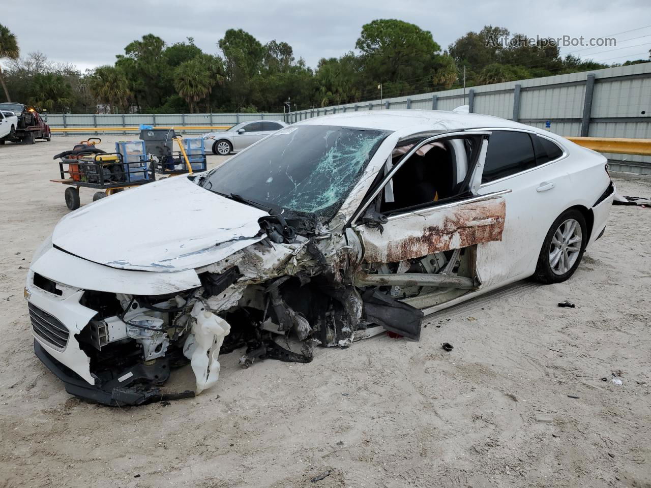 2018 Chevrolet Malibu Lt White vin: 1G1ZD5ST0JF116404