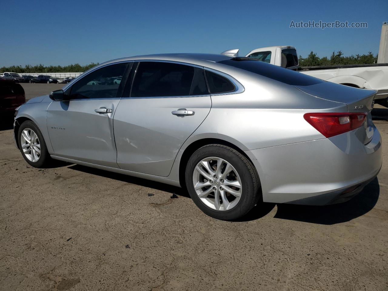 2018 Chevrolet Malibu Lt Silver vin: 1G1ZD5ST3JF124870