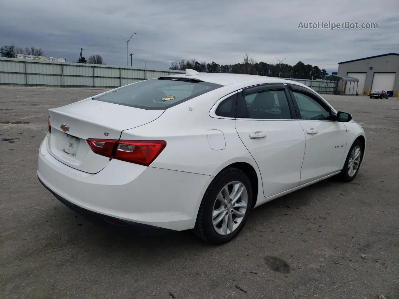 2018 Chevrolet Malibu Lt White vin: 1G1ZD5ST3JF228954