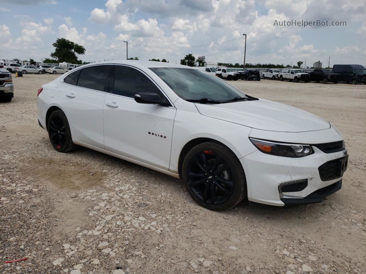 2018 Chevrolet Malibu Lt Белый vin: 1G1ZD5ST4JF147350