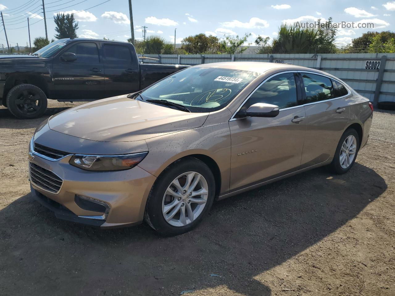 2018 Chevrolet Malibu Lt Tan vin: 1G1ZD5ST5JF199473