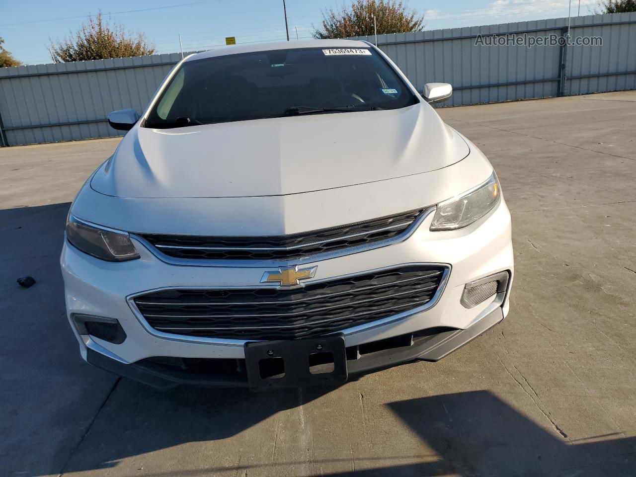 2018 Chevrolet Malibu Lt White vin: 1G1ZD5ST5JF256867