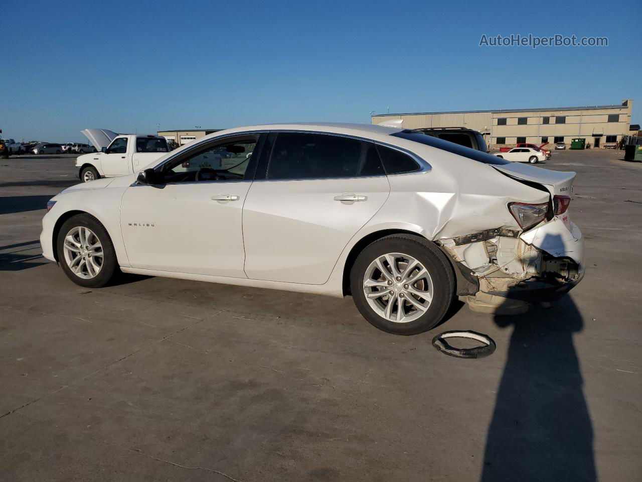 2018 Chevrolet Malibu Lt White vin: 1G1ZD5ST5JF256867