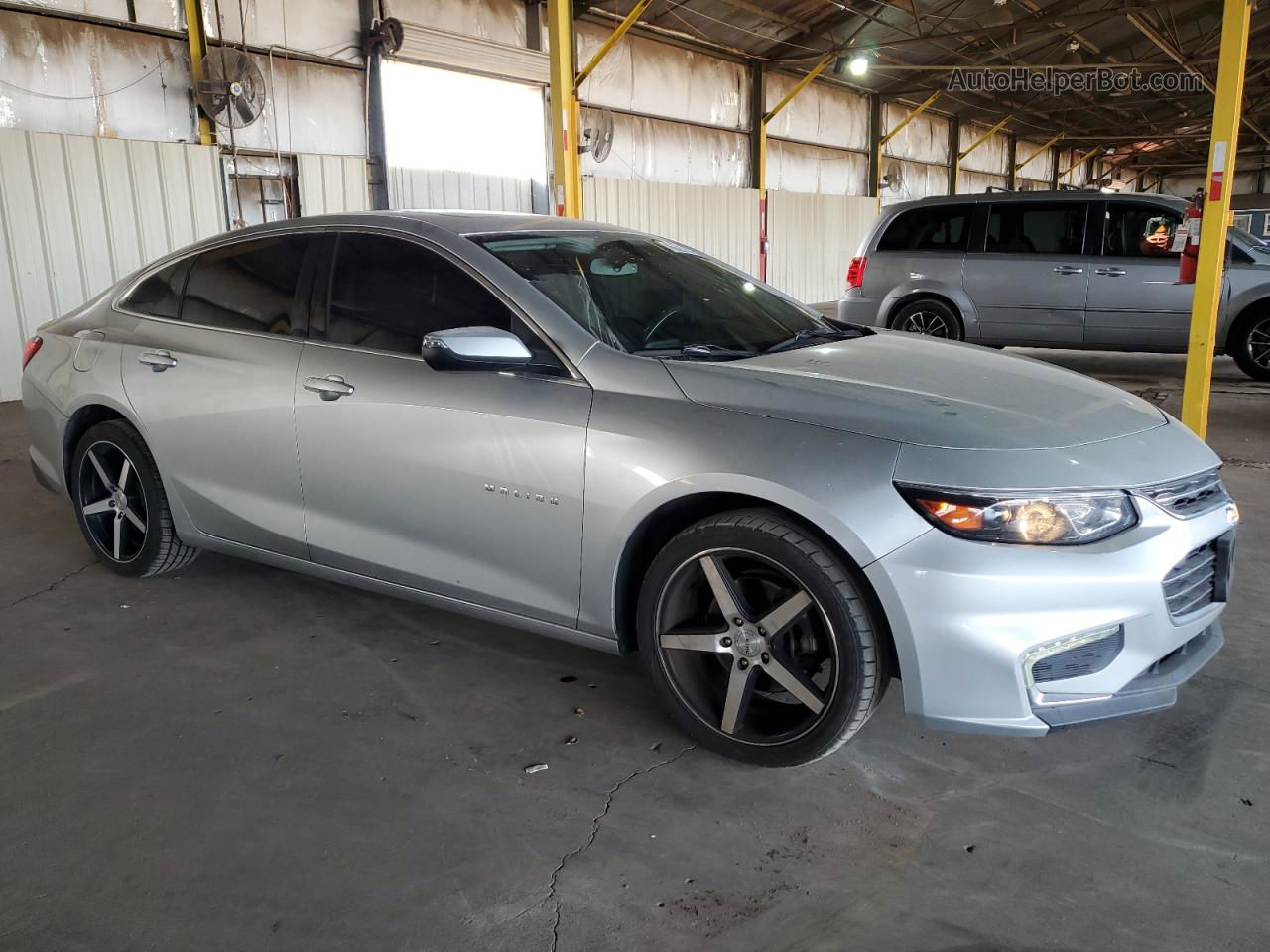 2018 Chevrolet Malibu Lt Silver vin: 1G1ZD5ST8JF129241