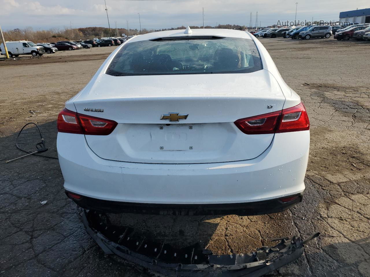 2018 Chevrolet Malibu Lt White vin: 1G1ZD5ST8JF274277