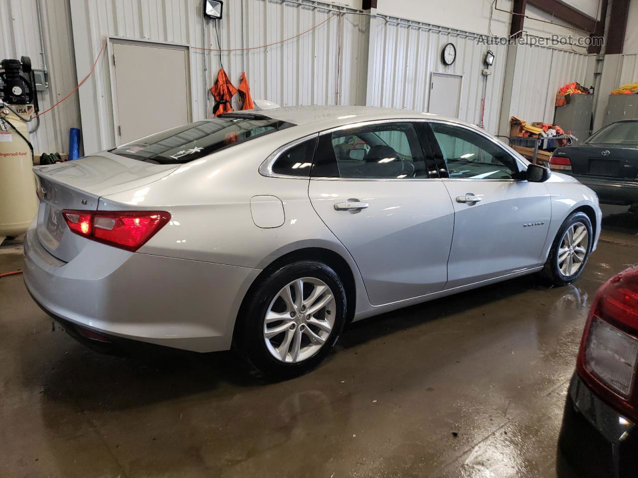 2017 Chevrolet Malibu Lt Silver vin: 1G1ZE5ST0HF121870