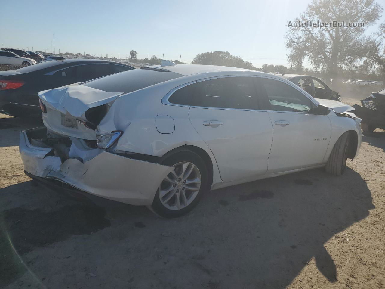 2017 Chevrolet Malibu Lt White vin: 1G1ZE5ST0HF212671