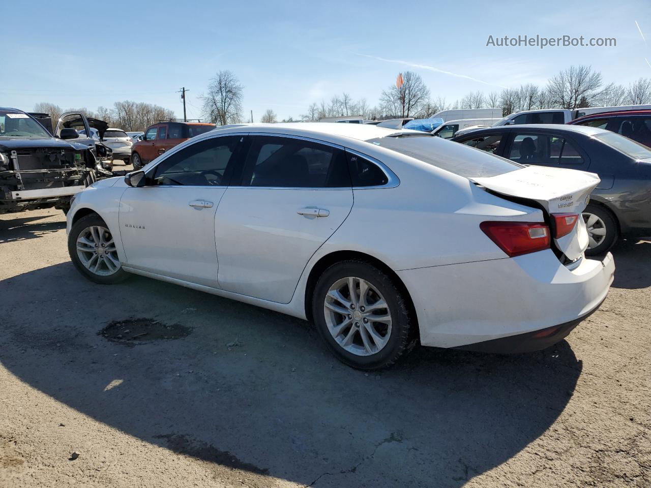 2017 Chevrolet Malibu Lt White vin: 1G1ZE5ST1HF239653