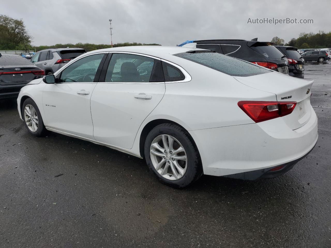 2017 Chevrolet Malibu Lt White vin: 1G1ZE5ST4HF205903