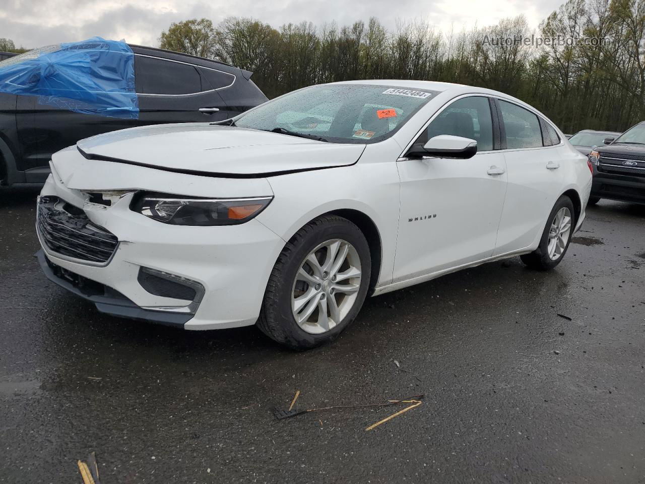 2017 Chevrolet Malibu Lt Белый vin: 1G1ZE5ST4HF205903