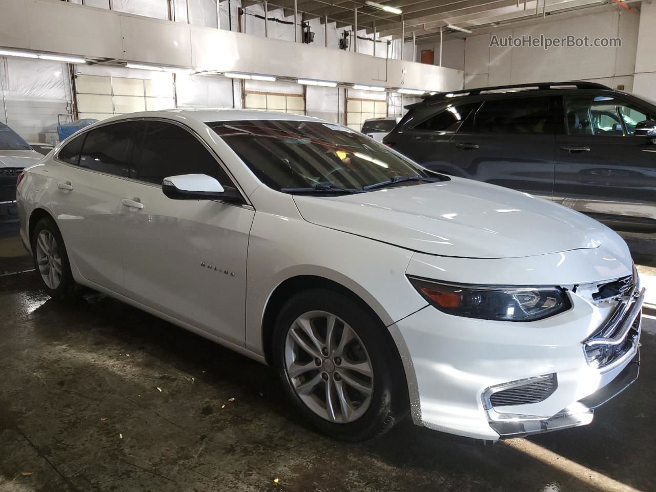 2017 Chevrolet Malibu Lt White vin: 1G1ZE5ST5HF188920