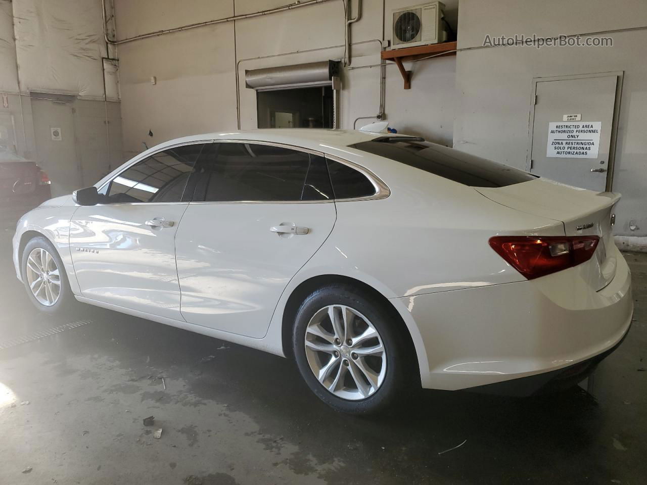 2017 Chevrolet Malibu Lt White vin: 1G1ZE5ST5HF188920