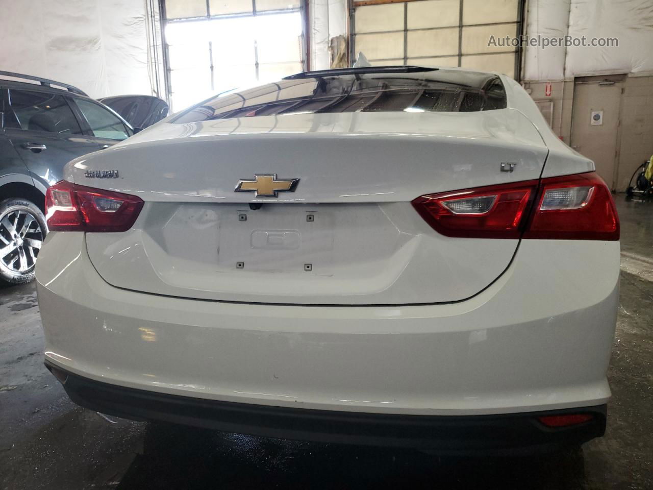 2017 Chevrolet Malibu Lt White vin: 1G1ZE5ST5HF188920