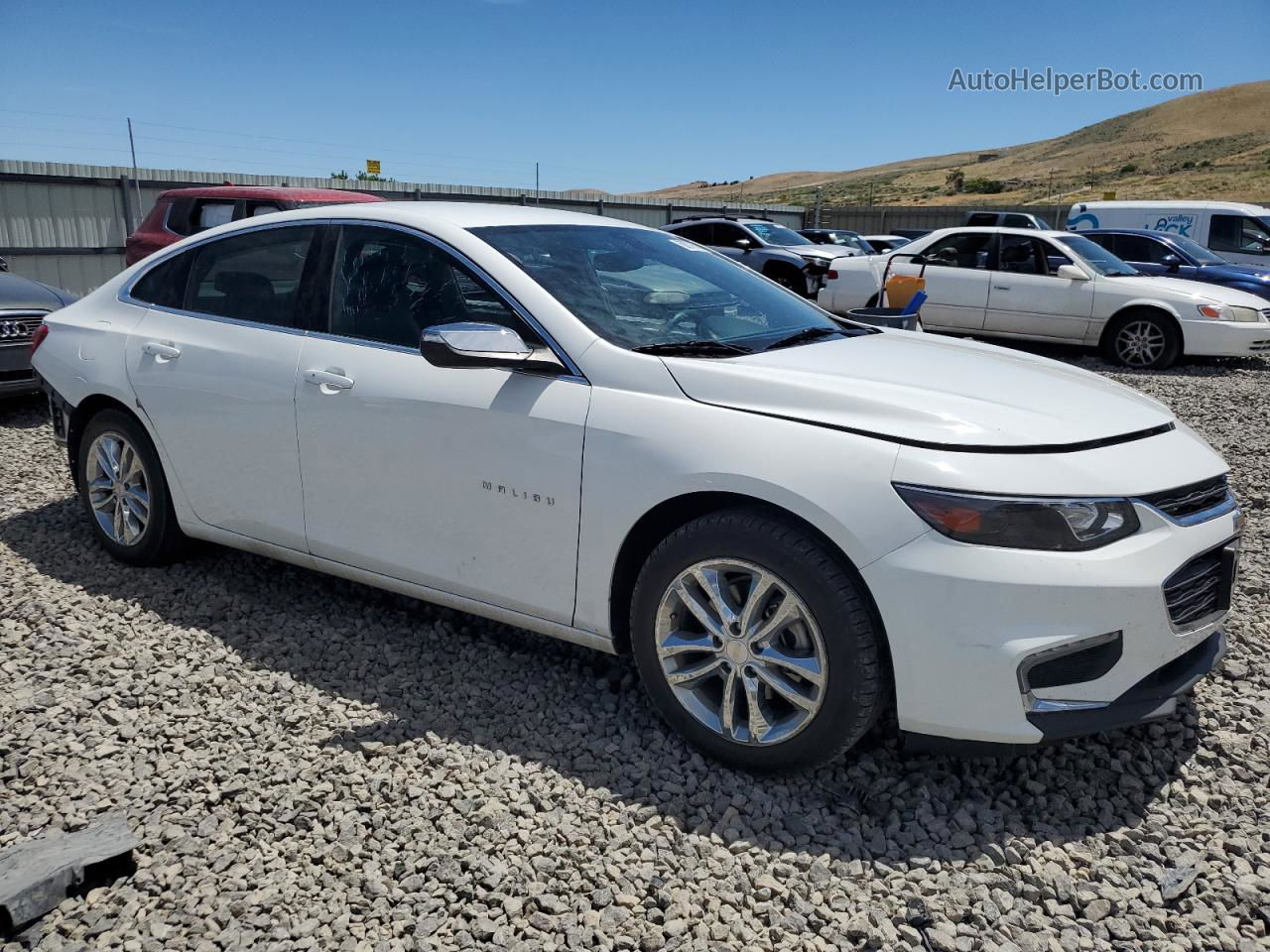 2017 Chevrolet Malibu Lt White vin: 1G1ZE5ST5HF230907