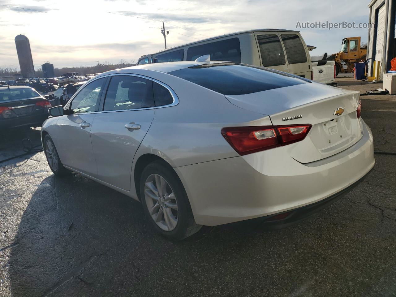 2017 Chevrolet Malibu Lt White vin: 1G1ZE5ST9HF208487